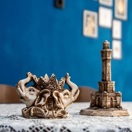 Colorful Near Popular Attractions In Konak Appartement *