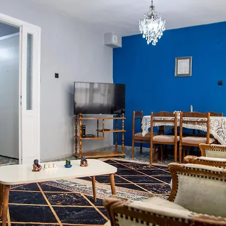 Appartement Colorful Near Popular Attractions In Konak